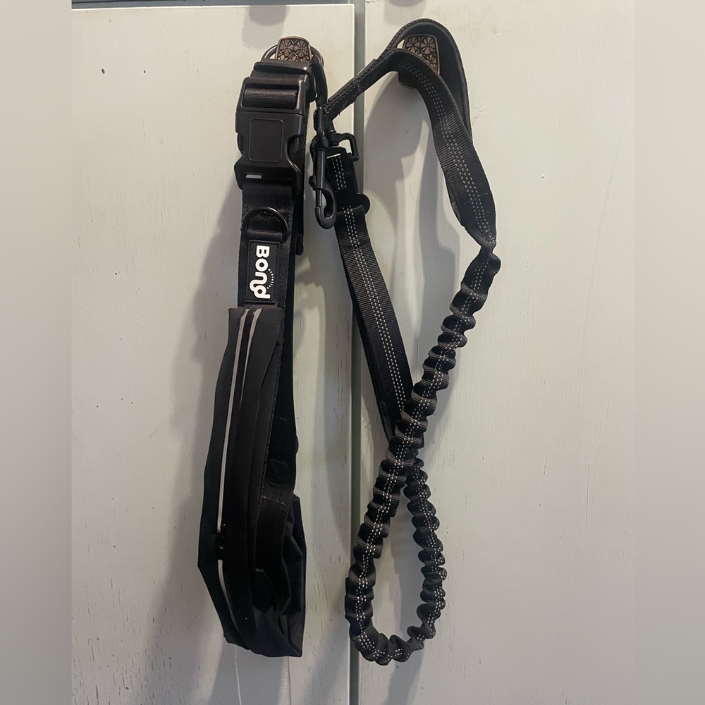 Bond Black Dog Leash